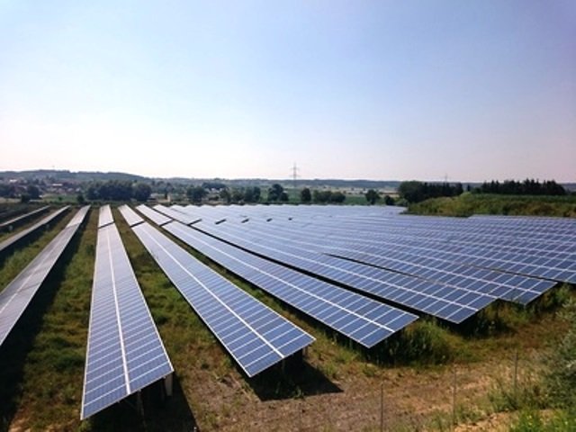 energiewende-younicos-solarinselanlagen
