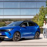 Opel Grandland Hybrid4