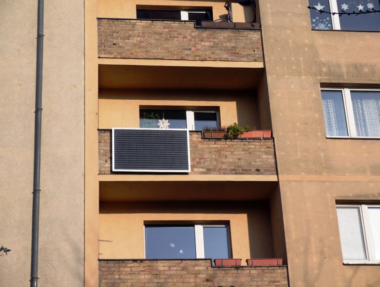 balkon-solar-anschluss