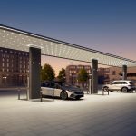 Mercedes-Benz startet in Nordamerika mit dem Aufbau eines eigenen globalen High-Power-Charging-NetzwerksMercedes-Benz to launch global branded high-power charging network, starting in North America
